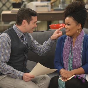 Still of Thomas Lennon and Yvette Nicole Brown in The Odd Couple 2015