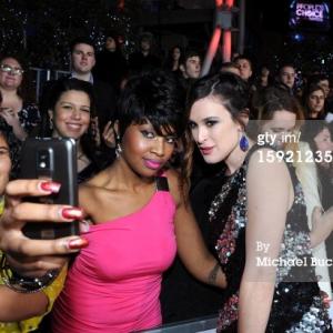 With Rumer Willis at the 2013 Peoples Choice Awards