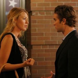 Still of Blake Lively and Chace Crawford in Liezuvautoja (2007)