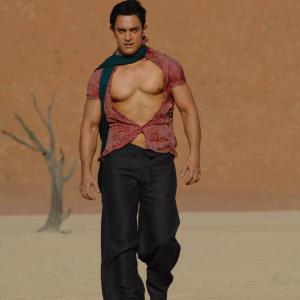 Still of Aamir Khan in Ghajini (2008)
