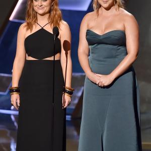 Amy Poehler and Amy Schumer at event of The 67th Primetime Emmy Awards 2015