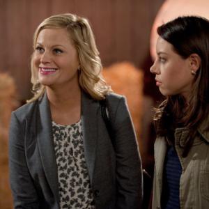 Still of Amy Poehler Colleen Hayes and Aubrey Plaza in Parks and Recreation 2009