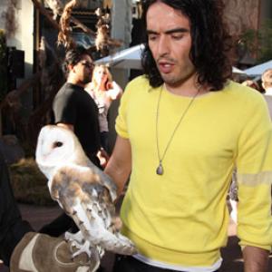 Russell Brand at event of Legend of the Guardians The Owls of GaHoole 2010