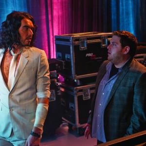 Still of Russell Brand and Jonah Hill in Get Him to the Greek 2010