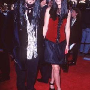 Sheri Moon Zombie and Rob Zombie at event of Spawn 1997