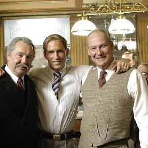 Malcolm McDowell, Jim Caviezel and Brett Rice in Bobby Jones: Stroke of Genius (2004)