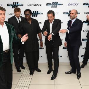 Antonio Banderas, Sylvester Stallone, Wesley Snipes, Jason Statham, Zygi Kamasa, Avi Lerner and Kellan Lutz at event of Nesunaikinami 3 (2014)