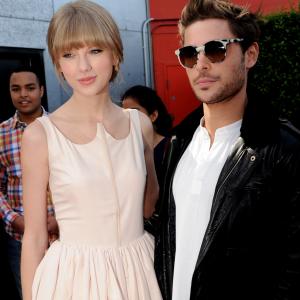 Zac Efron and Taylor Swift at event of Loraksas (2012)