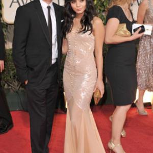 Vanessa Hudgens and Zac Efron at event of The 66th Annual Golden Globe Awards (2009)