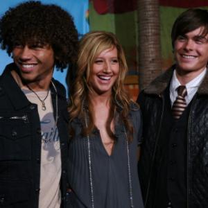 Corbin Bleu, Ashley Tisdale and Zac Efron at event of High School Musical 2 (2007)