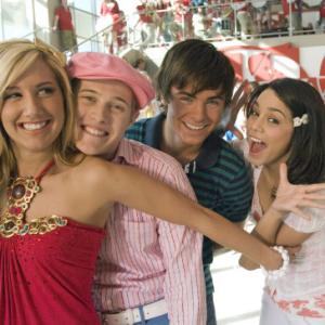 Still of Ashley Tisdale, Vanessa Hudgens, Zac Efron and Lucas Grabeel in High School Musical 2 (2007)