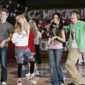 Still of Ashley Tisdale Vanessa Hudgens Zac Efron and Lucas Grabeel in High School Musical 2006