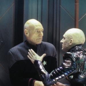 Still of Patrick Stewart and Tom Hardy in Star Trek: Nemesis (2002)