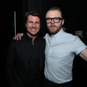 Tom Cruise and Simon Pegg in Neimanoma misija slaptoji tauta 2015