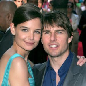 Tom Cruise and Katie Holmes at event of Pasauliu karas 2005