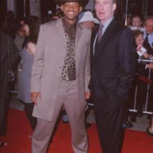 Kevin Kline and Will Smith at event of Laukiniai Laukiniai Vakarai 1999