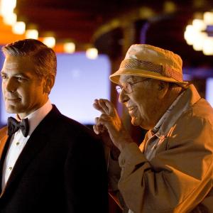Still of George Clooney and Carl Reiner in Oceans Thirteen 2007