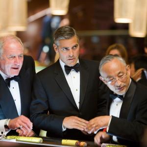 Still of George Clooney and Jerry Weintraub in Oceans Thirteen 2007