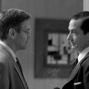 Still of George Clooney and David Strathairn in Good Night, and Good Luck. (2005)