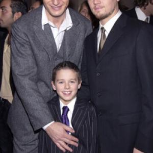 Leonardo DiCaprio, Liam Neeson and Cian McCormack at event of Niujorko gaujos (2002)