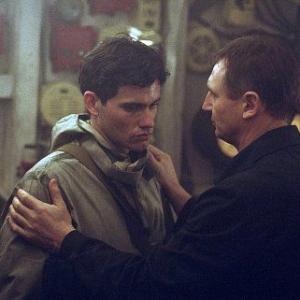 Still of Liam Neeson and Christian Camargo in K19 The Widowmaker 2002