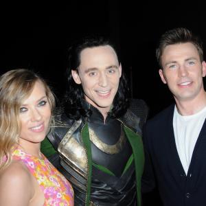 Chris Evans Scarlett Johansson and Tom Hiddleston at event of Kapitonas Amerika ziemos karys 2014