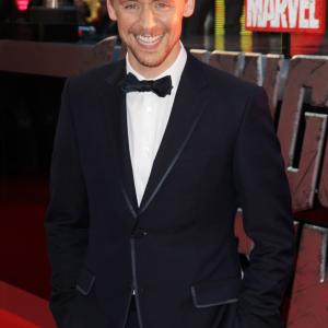 Tom Hiddleston at event of Kersytojai 2012