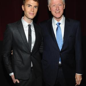 Bill Clinton and Shane Bitney Crone at event of Bridegroom 2013