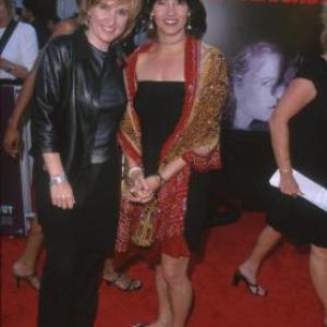 Julie Cypher and Melissa Etheridge at event of Eyes Wide Shut 1999
