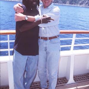 Jan de Bont and Glenn Plummer at event of Greitis 2: laivo uzgrobimas (1997)