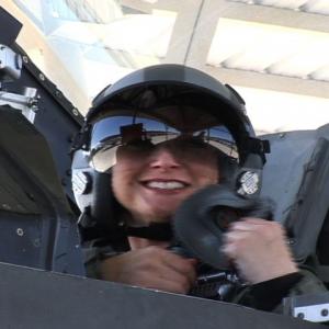 War Reporter Alex Quade finishes F-16 ride-along, for her film: 