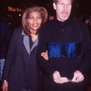 Ron Perlman at event of Jackie Brown 1997