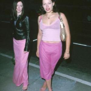 Rose McGowan and Amanda De Cadenet at event of Mascara 1999