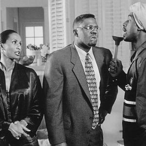 Still of Bill Bellamy Bernie Mac and Beverly Johnson in How to Be a Player 1997
