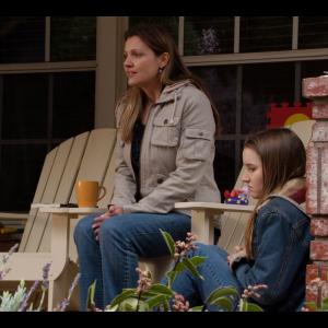 Still of Kaitlyn Dever and Tonja Kahlens in Justified 2011