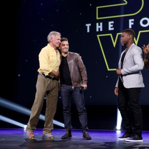 Harrison Ford, Oscar Isaac, Lupita Nyong'o and John Boyega at event of Zvaigzdziu karai: galia nubunda (2015)