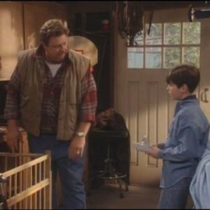 Still of John Goodman and Michael Fishman in Roseanne (1988)
