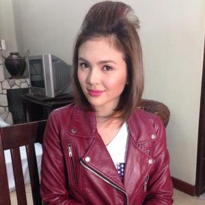 Sofia Andres on the set.
