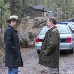 Still of Louis Herthum and Timothy Olyphant in Justified (2010)