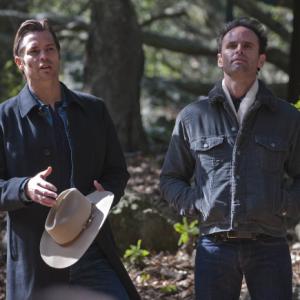 Still of Walton Goggins and Timothy Olyphant in Justified (2010)