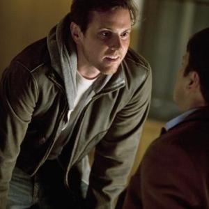 Still of Nathan Fillion and Michael Mosley in Kastlas (2009)