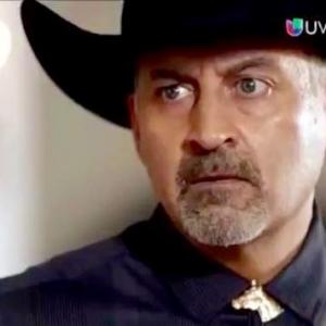 Alfredo Huereca as Rafael Ruiz in Univisions TV series RUTA 35