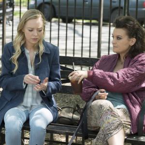 Still of Portia Doubleday and Frankie Shaw in Mr Robot 2015