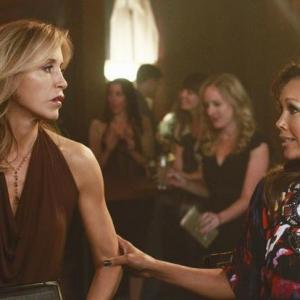 Still of Vanessa Williams and Felicity Huffman in Nusivylusios namu seimininkes 2004