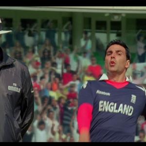 Screen shot from Patiala House with David Frost and Akshay Kumar