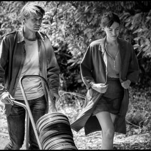 Still of Stanislas Merhar and Lena Paugam in Lombre des femmes 2015