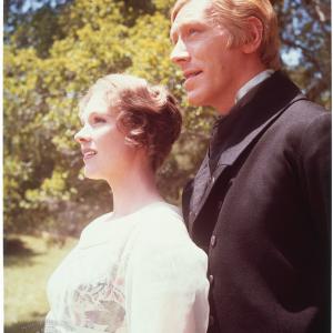 Still of Julie Andrews and Max von Sydow in Hawaii (1966)