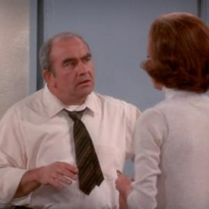 Still of Edward Asner and Mary Tyler Moore in Mary Tyler Moore 1970