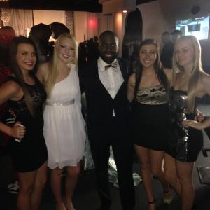 Kirsten poses with fans after hosting Atlantas Hottest Awards Show