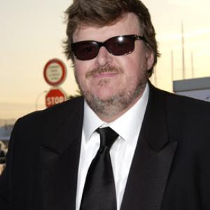 Michael Moore at event of Niujorko gaujos 2002